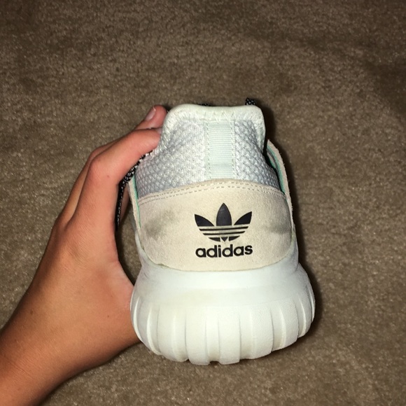 Adidas - Picture 4 of 6